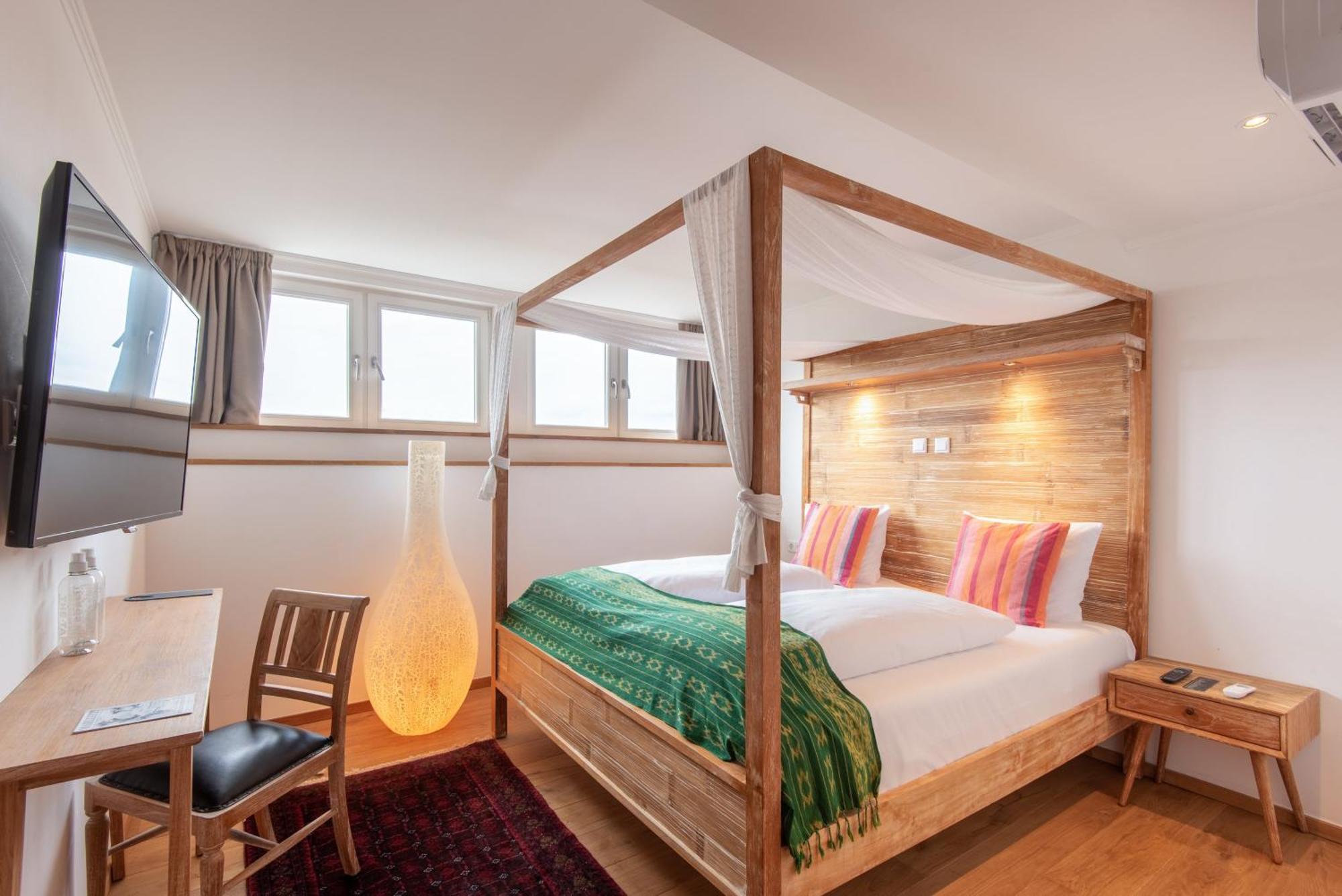 Lulu Guldsmeden Hotel Берлин Екстериор снимка